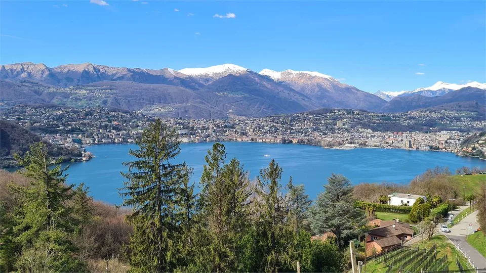 AROGNO: TERRENO EDIFICABILE VISTA LAGO