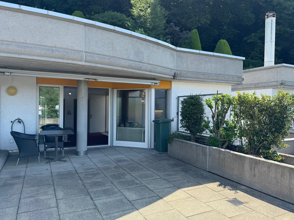 2.5 locali con AMPIA TERRAZZA - 2.5 Zimmer Wohnung mit GROSSER TERRASSE !!