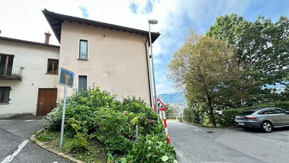 Albonago - Zweifamilienhaus 5.5 Zimmer Mit Seeblick