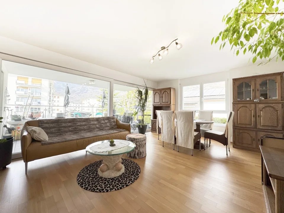 SPACIOUS 4.5-ROOM APARTMENT OF HIGH STANDARD