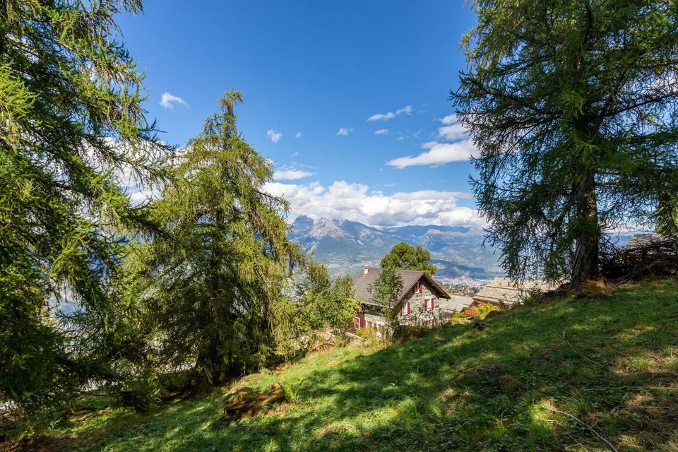 Chalet de haut standing à constuire, Veillas 2, résidence principale