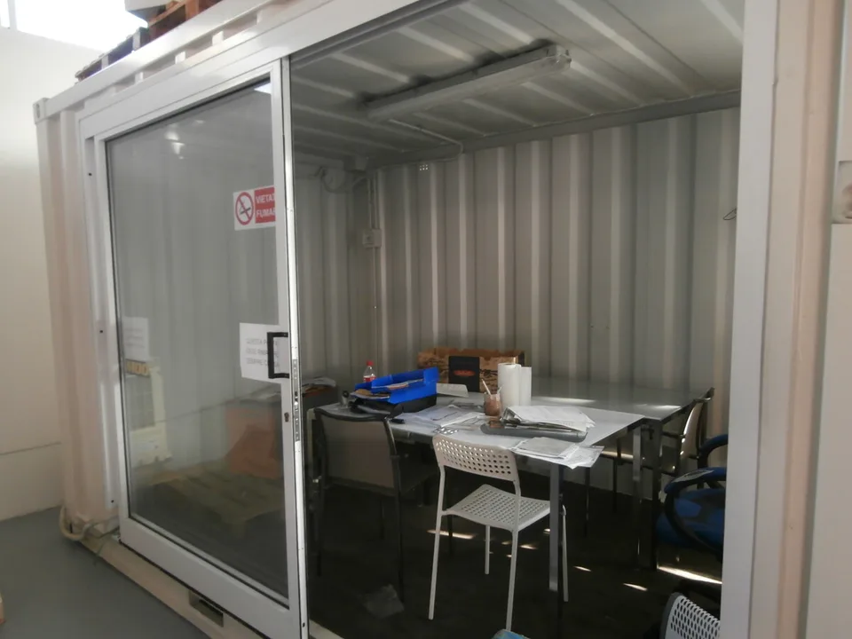 BALERNA IMMEUBLE INDUSTRIEL COMPLÈTEMENT LOUÉ, RENDABLE – photo 6 sur 13