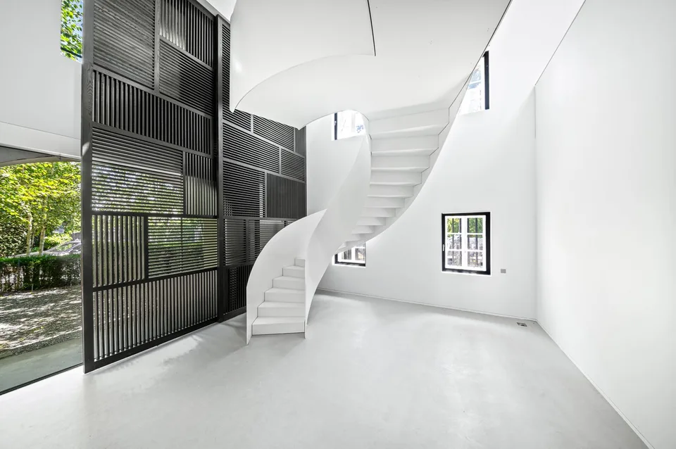 Magnifique et spacieuse propriété rénovée du XVIIIᵉ siècle, parcelle de 3 136 m², piscine intérieure – foto 10 di 13