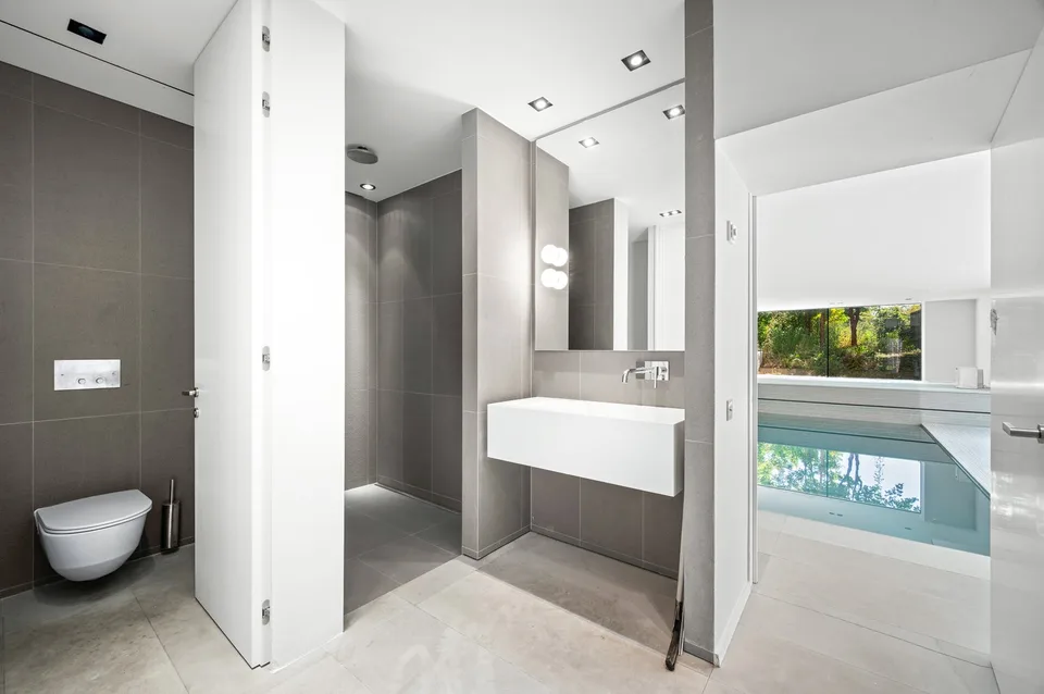 Magnifique et spacieuse propriété rénovée du XVIIIᵉ siècle, parcelle de 3 136 m², piscine intérieure – foto 11 di 13