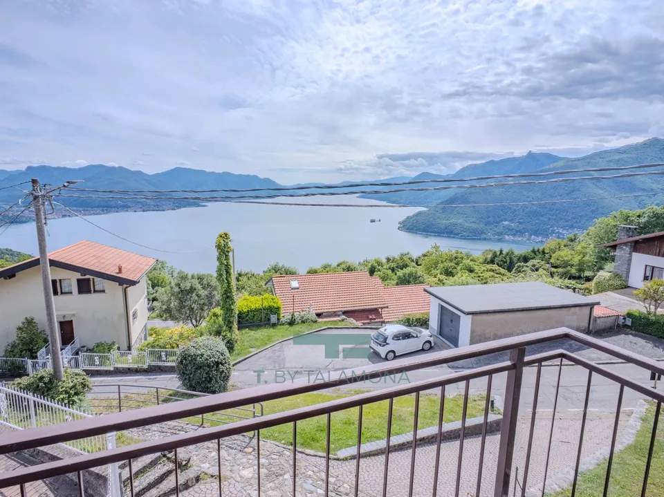 Casa indipendente con giardino privato e vista mozzafiato sul Lago Maggiore a Campagnano – foto 8 di 13