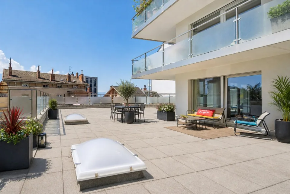 Spacious ground-floor apartment with 4.5 rooms, in immediate proximity to