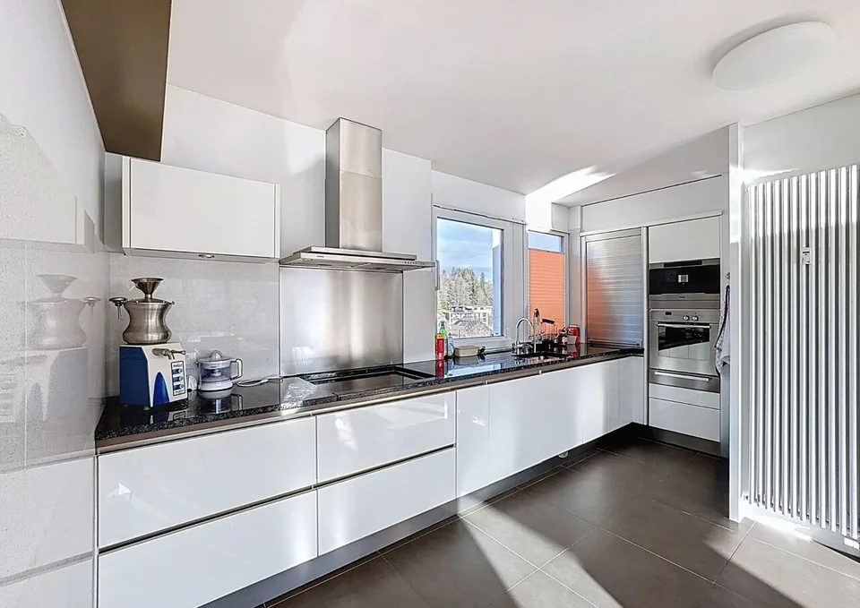 Attika-Wohnung 5.5 Zimmer mit Terrasse