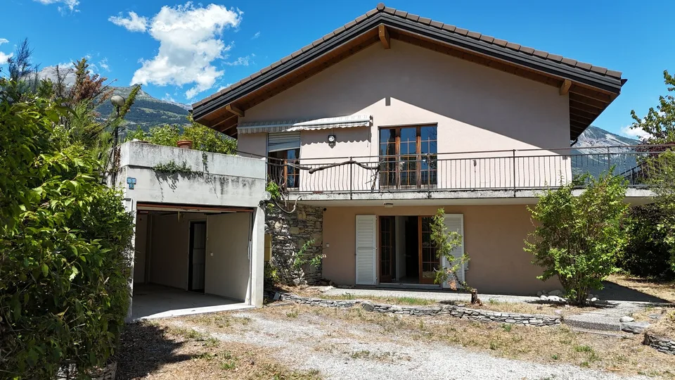 Villa mit Baugrund und Scheune – Quartier Plantzette, Sierre – Foto 17 von 30