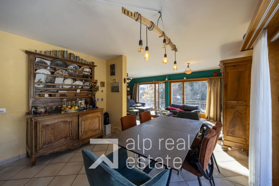 Schönes Familienhaus mit beheizter Veranda und freier Aussicht