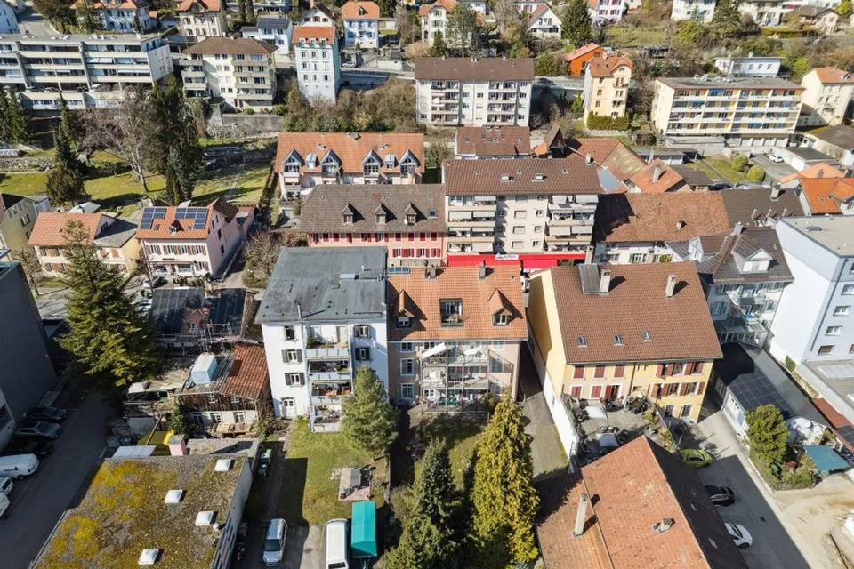 L'Armonia Urbana: Tra Luce e Personalizzazione Esclusiva