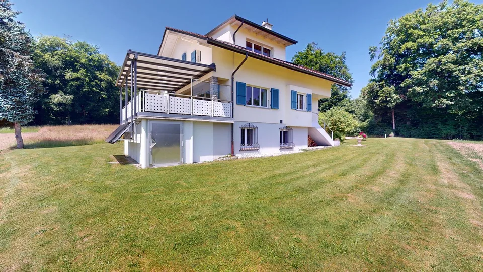 Villa des Champs – Un cadre de vie privilégié avec un terrain d’exception