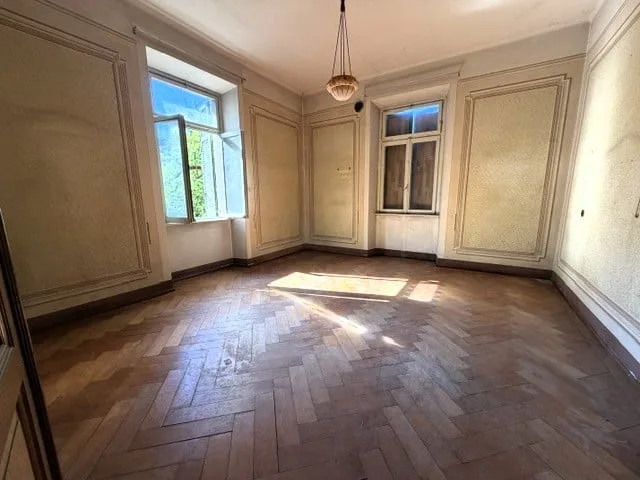 Villa d'Epoca d'imparagonabile bellezza nella prestigiosa zona di Montarina