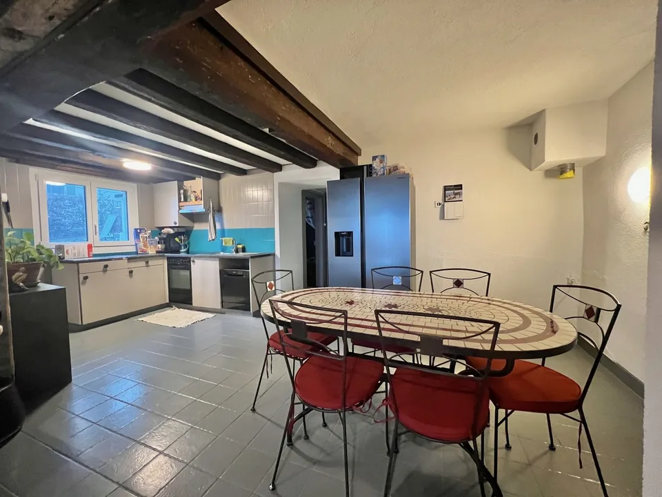 Casa di villaggio di 140 m2 con un grande giardino