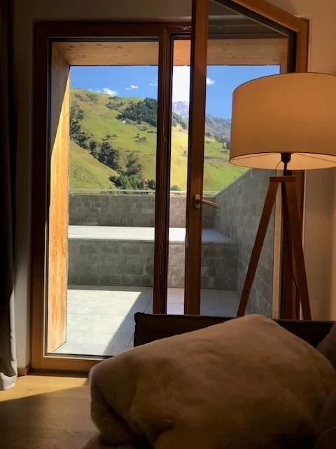 Suite meravigliosa con terrazza di 50 m² nel villaggio Reuss esclusivo – Andermatt