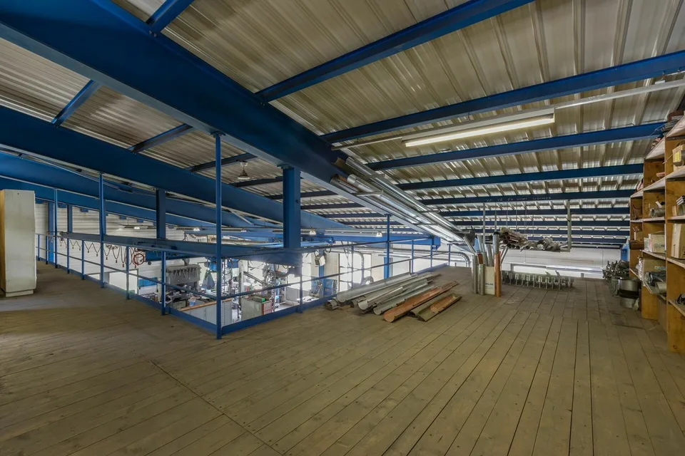 Gewerbehalle – Foto 7 von 9