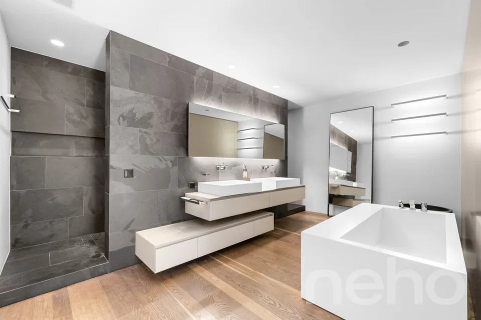 Exklusive Luxuswohnung der Extraklasse - Wohnen auf einer Ebene