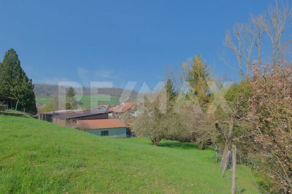 667 m² di terreno edificabile, completamente urbanizzato, nella valle soleggiata di Mettau