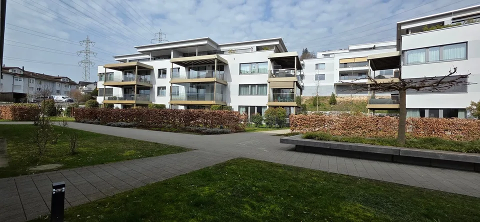 Attraktive 3.5-Zimmer-Wohnung mit grossem Wintergarten-Balkon – Foto 12 von 12
