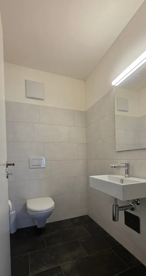 Attraktive 3.5-Zimmer-Wohnung mit grossem Wintergarten-Balkon – Foto 10 von 12