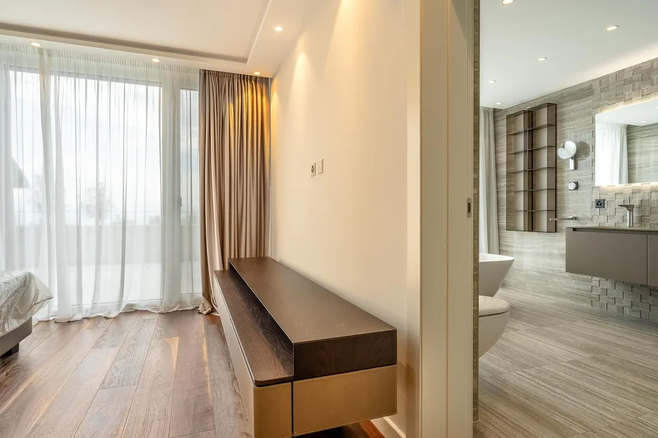 Grande villa contemporaine avec 5 chambres en suite – photo 6 sur 19