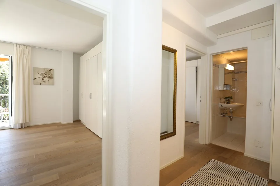 Charmante 2.5-Zimmer-Wohnung mit kleinem Balkon – Foto 10 von 15