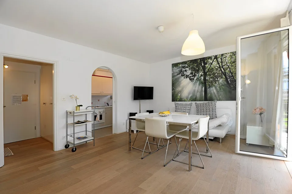 Charmante 2.5-Zimmer-Wohnung mit kleinem Balkon – Foto 8 von 15