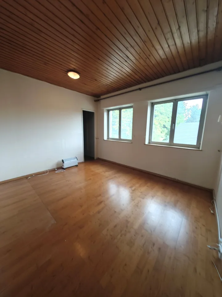 Ampia casa familiare di 162 m² su 12,23 are di terreno – foto 13 di 13