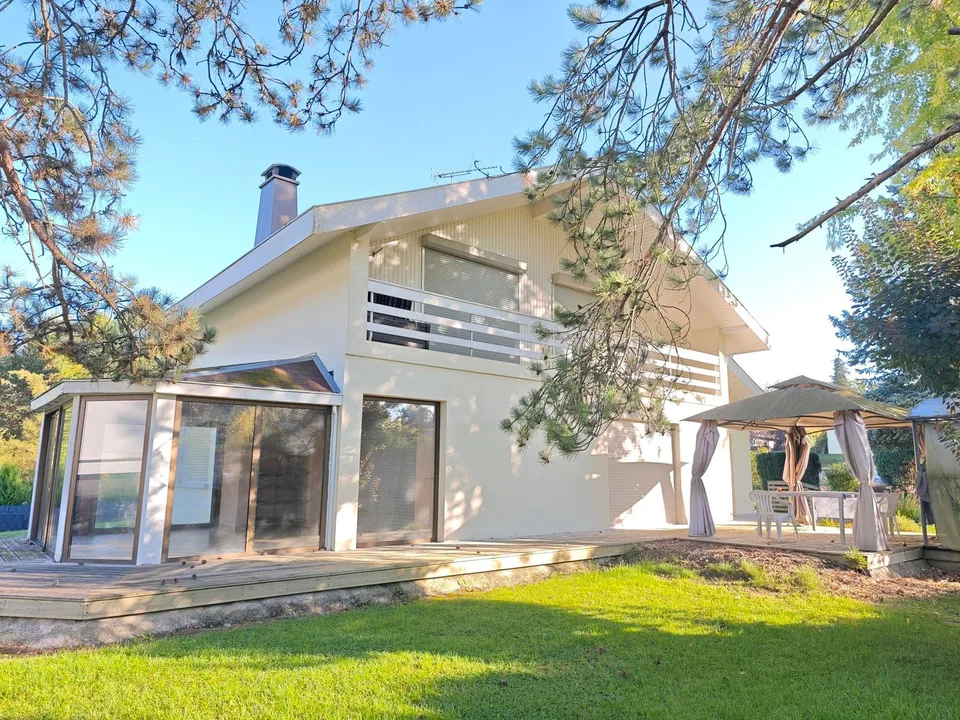 Ampia casa familiare di 162 m² su 12,23 are di terreno