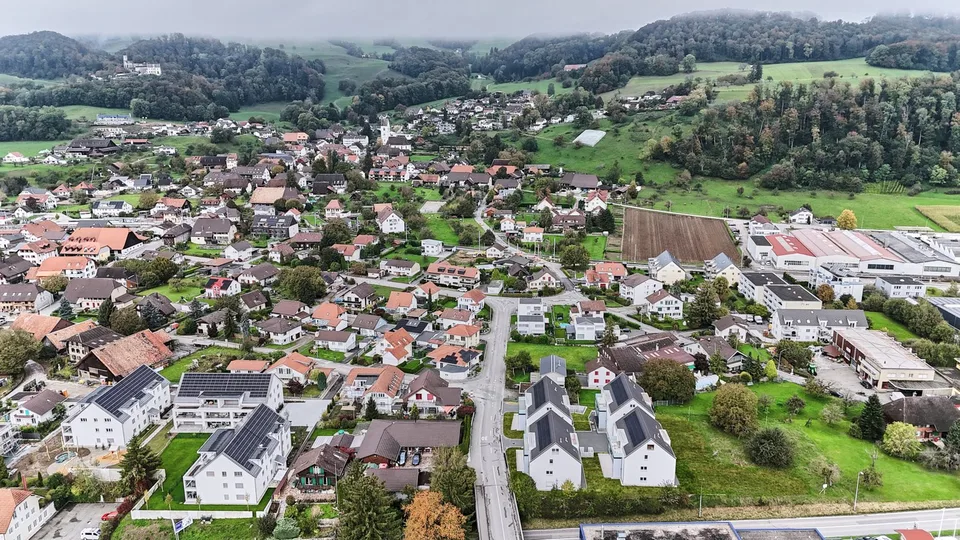 *RESERVIERT* Letzte Obergeschosswohnung mit direktem Liftzugang & Einbauschränken – Foto 7 von 22