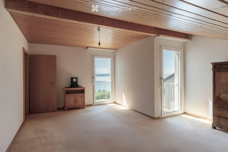 Beautiful attic duplex 5.5 rooms with panoramic view in Hauterive NE