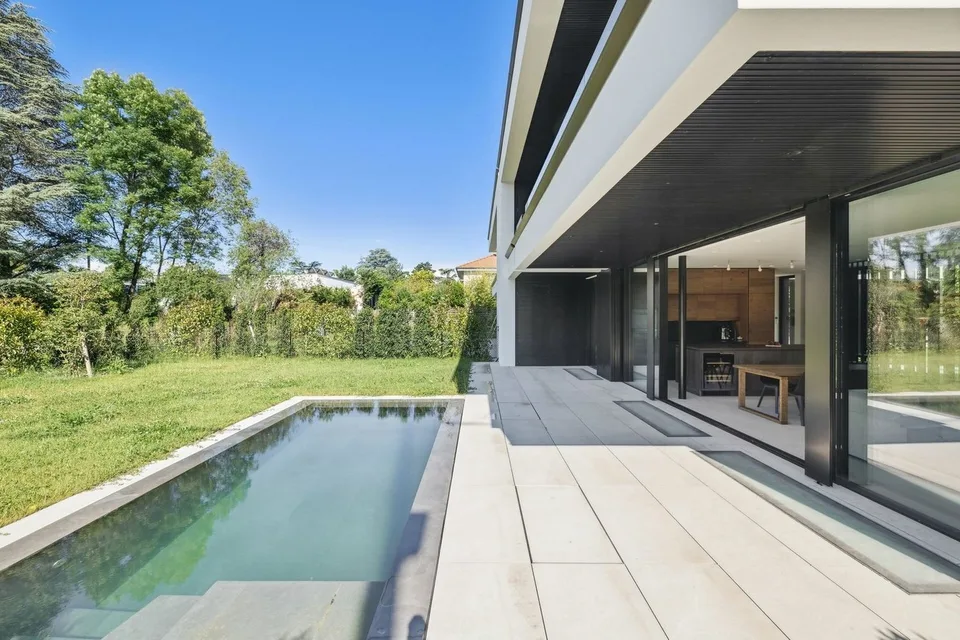 Exceptional THPE villa with pool in Chêne-Bougeries – photo 14 of 24