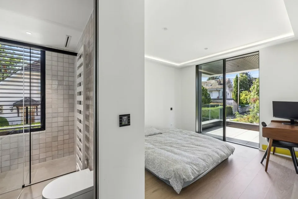Exceptional THPE villa with pool in Chêne-Bougeries – photo 23 of 24