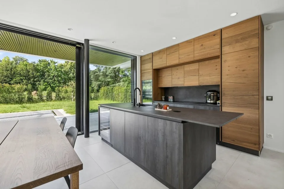 Exceptional THPE villa with pool in Chêne-Bougeries – photo 19 of 24