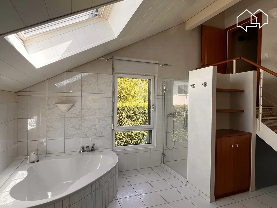 Villa individuale di 6,5 locali con piscina in un ambiente idilliaco – foto 8 di 13