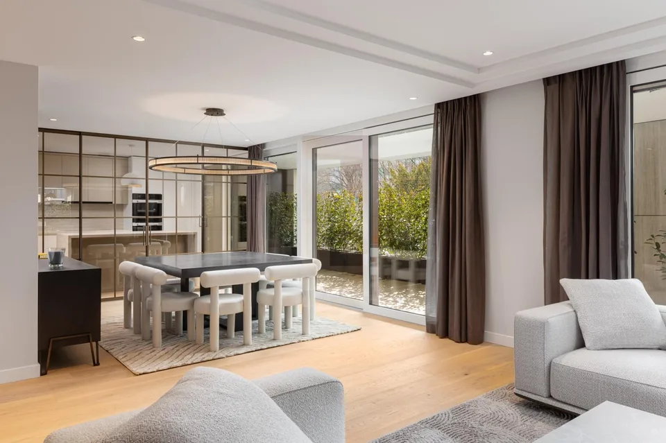 Dachgeschoss-Duplex von hohem Standard