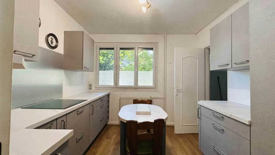 Wohnung mit 5 Zimmern