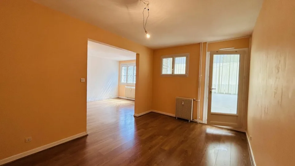 Wohnung mit 5 Zimmern
