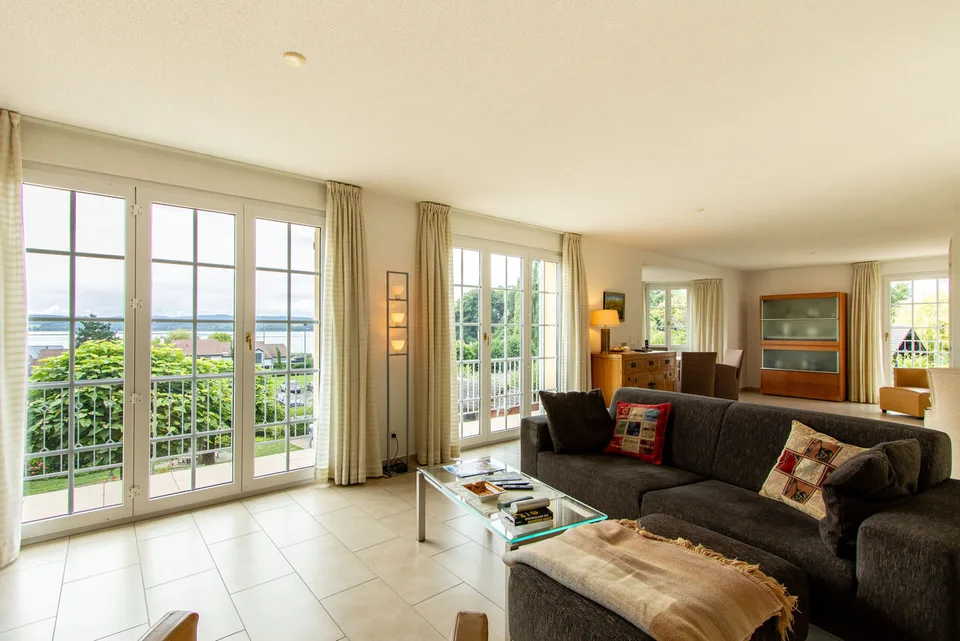 Exklusive Villa mit See- und Alpensicht sowie Pooloase – photo 12 sur 13
