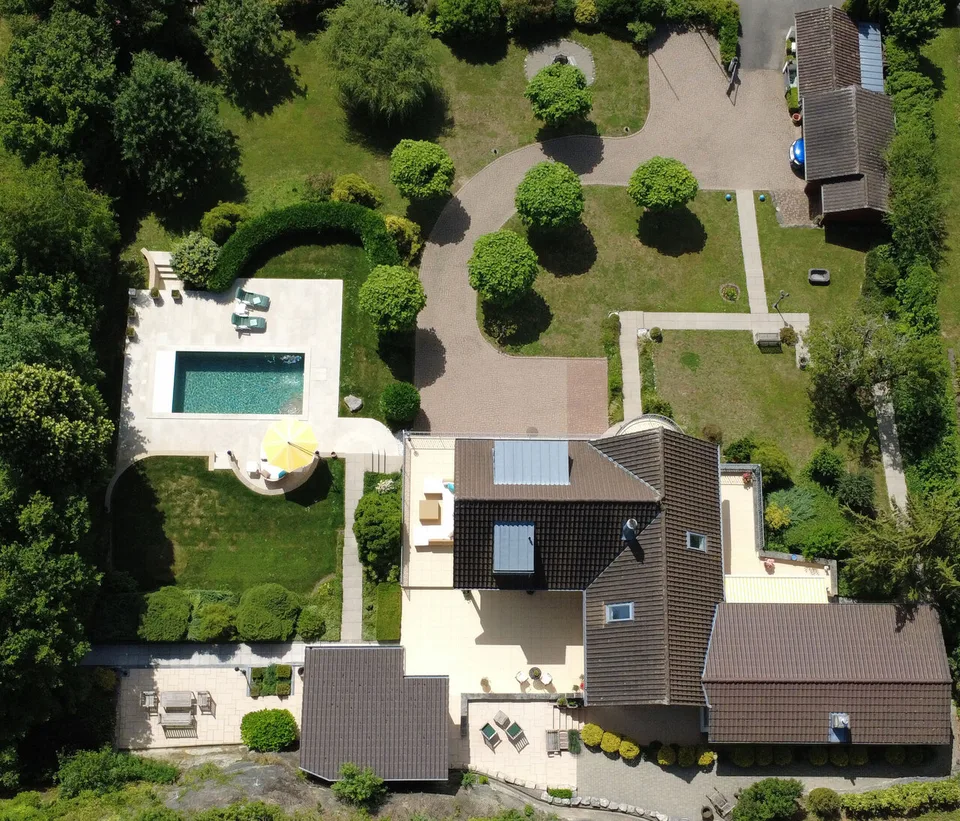 Exklusive Villa mit See- und Alpensicht sowie Pooloase – photo 7 sur 13