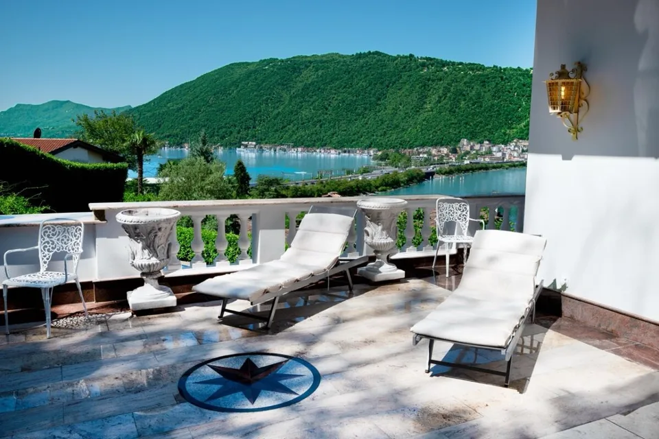 Eine Villa wie keine andere – Eleganz, Privatsphäre und unvergleichliche Aussicht!