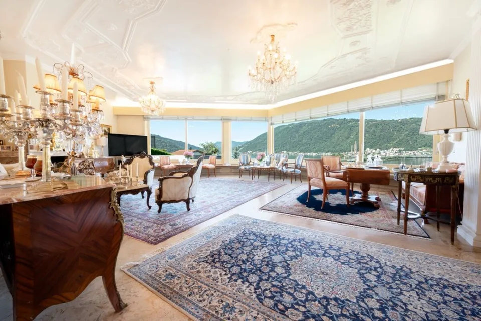 Exclusive Lakeview Villa in Bissone – Timeless Elegance and Absolute Privacy – photo 10 of 26