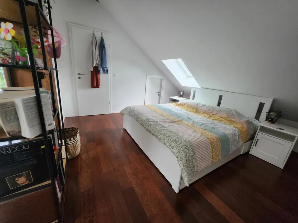 Gebäude mit 3 Wohnungen (2 Wohnungen mit 2 Zimmern und 1 Wohnung mit 4,5 Zimmern Duplex)