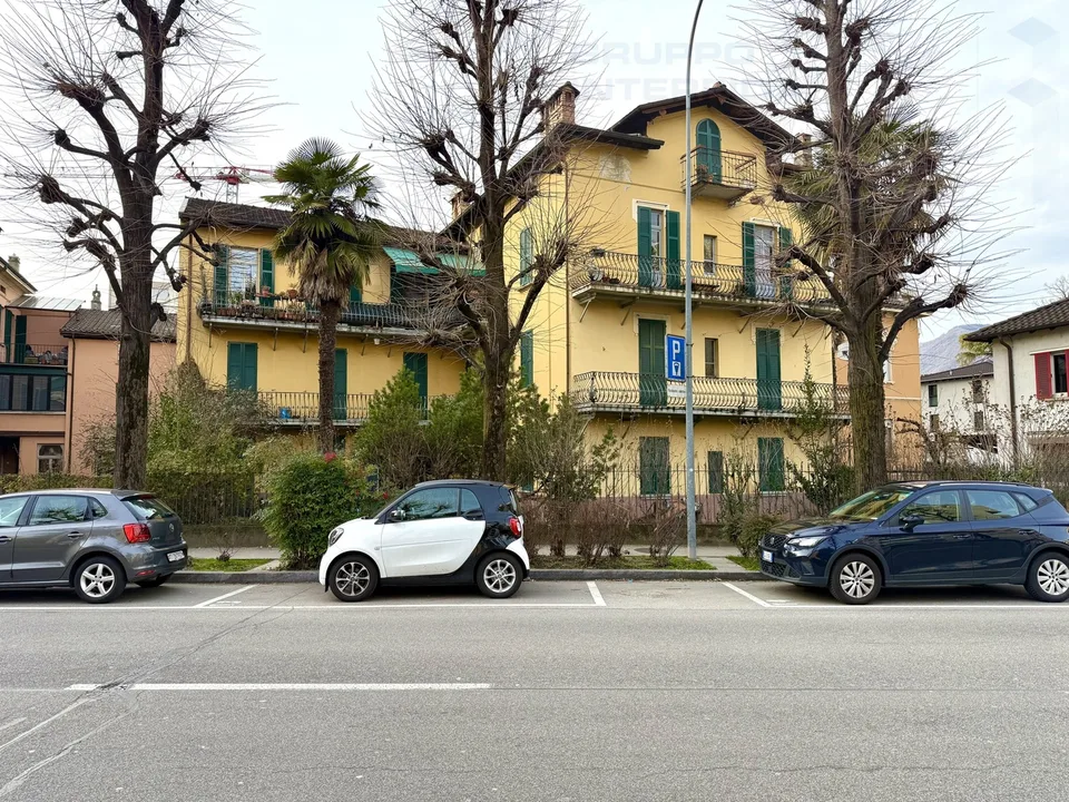 CASA D'EPOCA DI 9 APPARTAMENTI