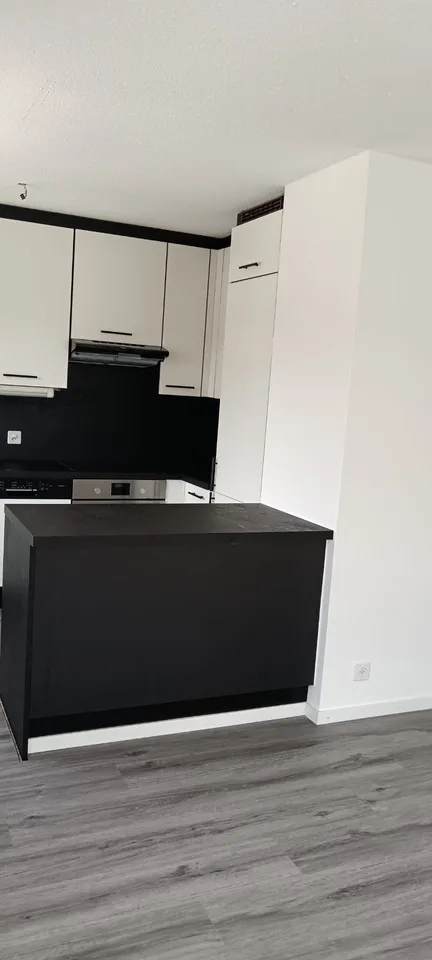 Magnifique appartement de 4,5 pièces avec cheminée au cœur du Locle