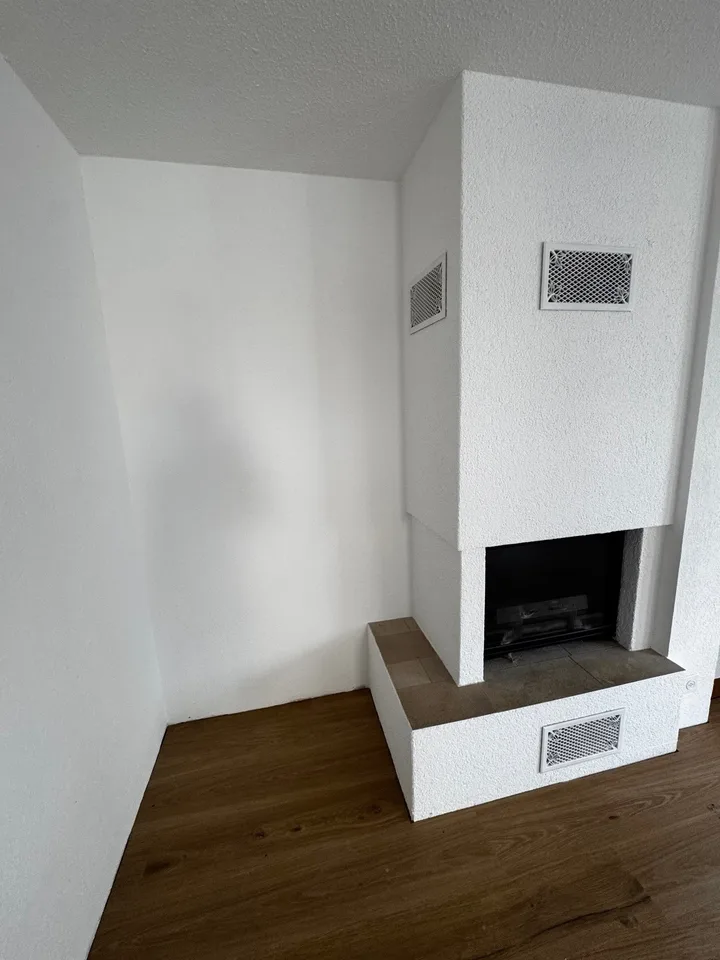 Magnifique appartement de 4,5 pièces avec cheminée au cœur du Locle – photo 6 sur 8