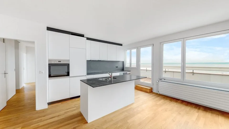 Schönes 4.5-Zimmer-Apartment mit Seeblick!