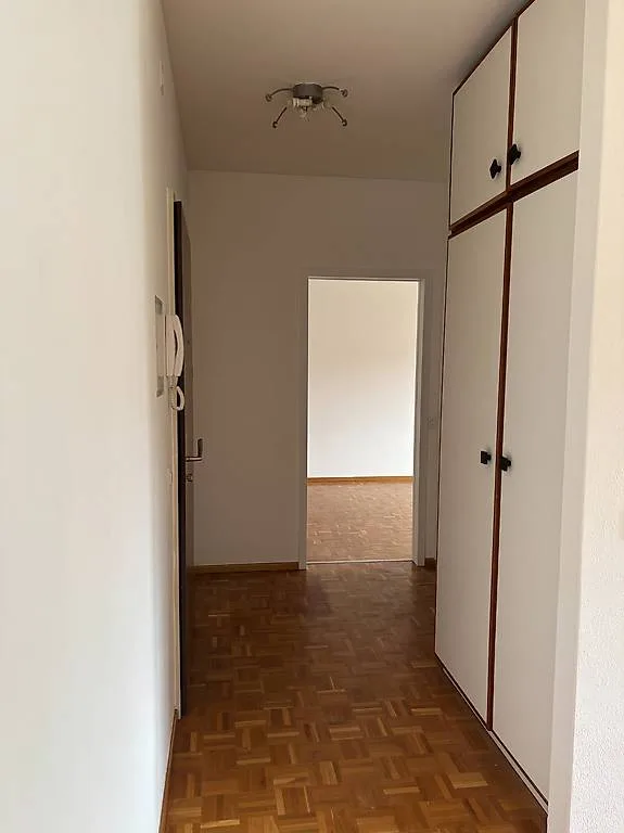 Breganzona, hübsche 2.5 Zimmerwohnung im 4. und letzten Stock – Foto 6 von 6