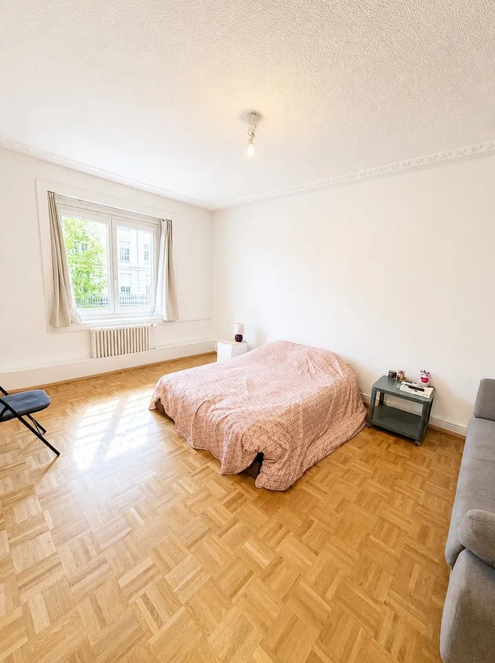 Schönes 2-Zimmer-Apartment in der Nähe des Platzes von l'Ours