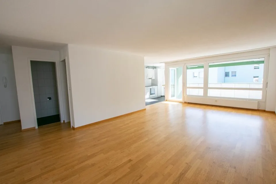 Emplacement résidentiel calme avec balcon ensoleillé