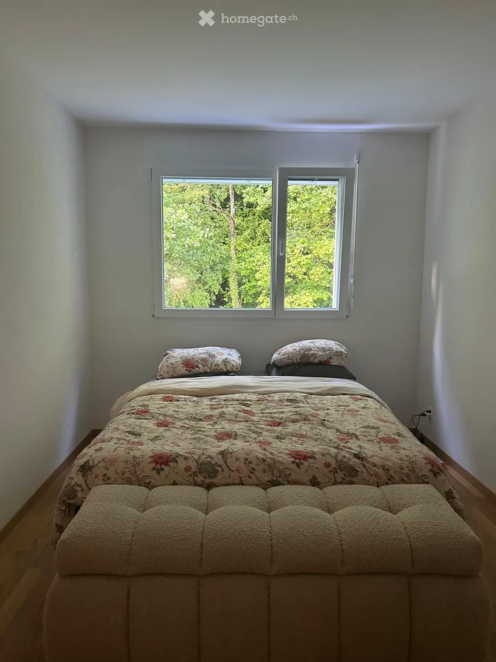 Appartamento 4.5 locali con balcone e posto auto a Boudry